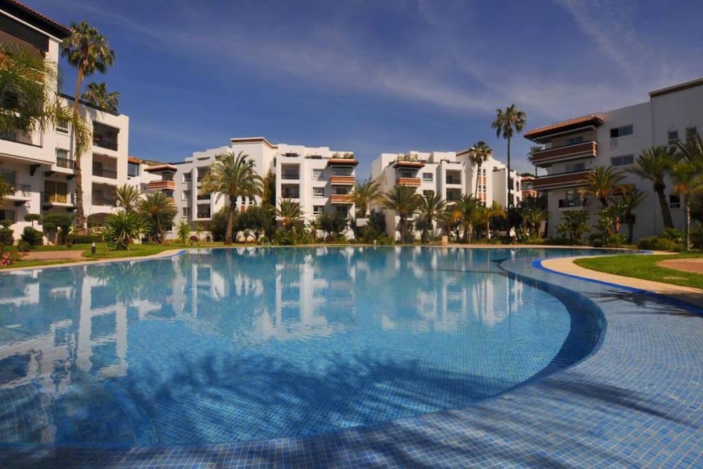Superbe A La Marina Appartement *