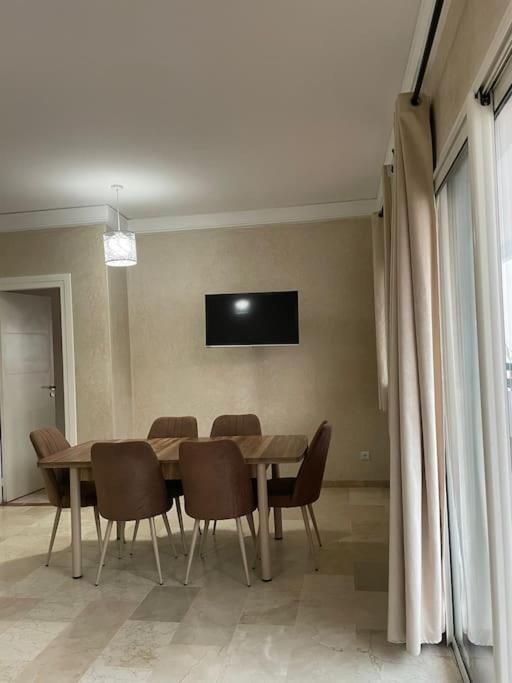 Superbe A La Marina Appartement *